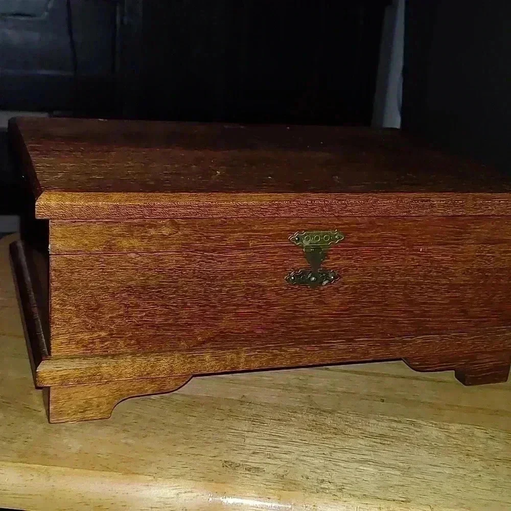 Beautiful handmade felt lined section wood box.